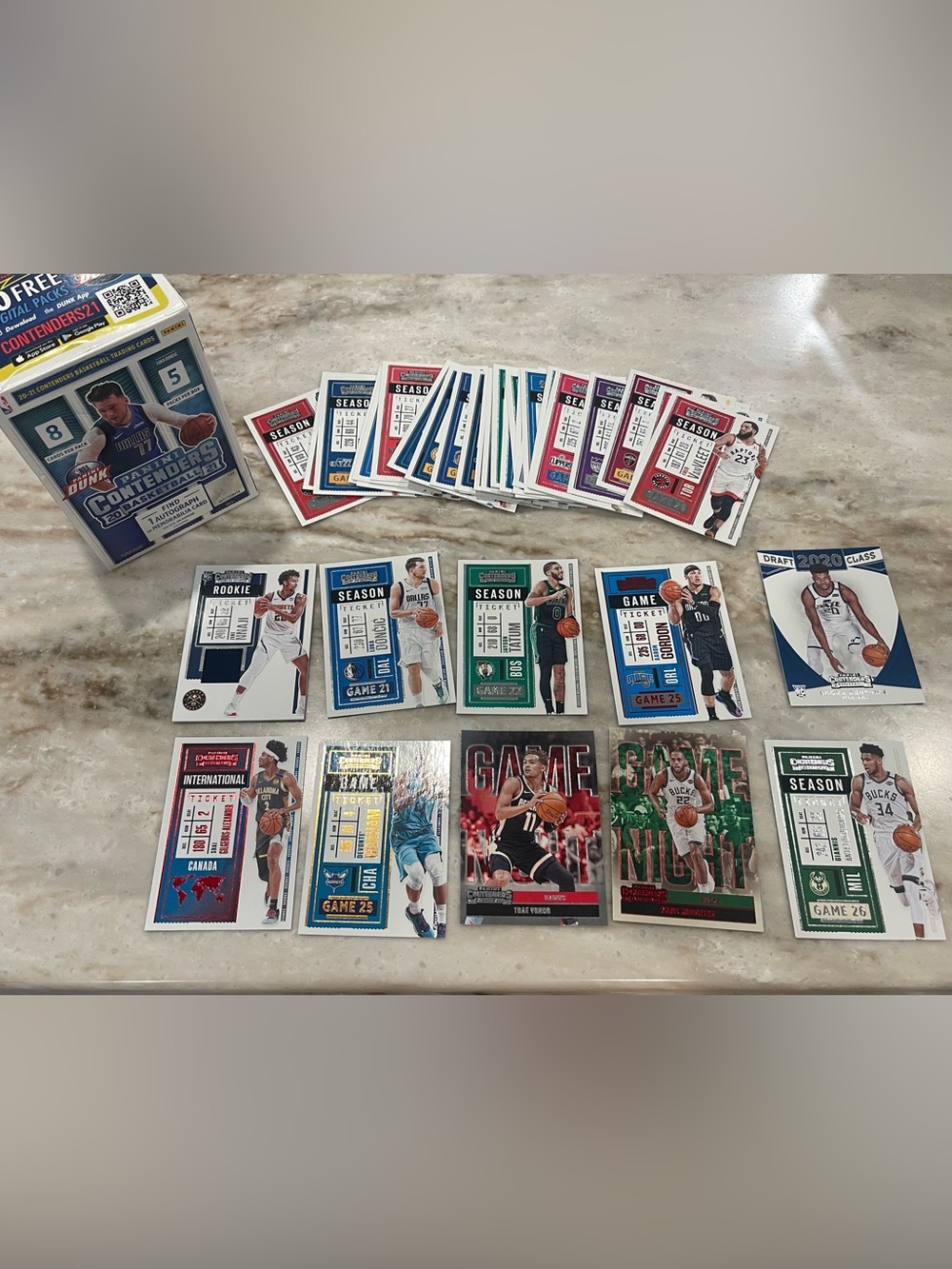 2020-21 Panini Contenders box